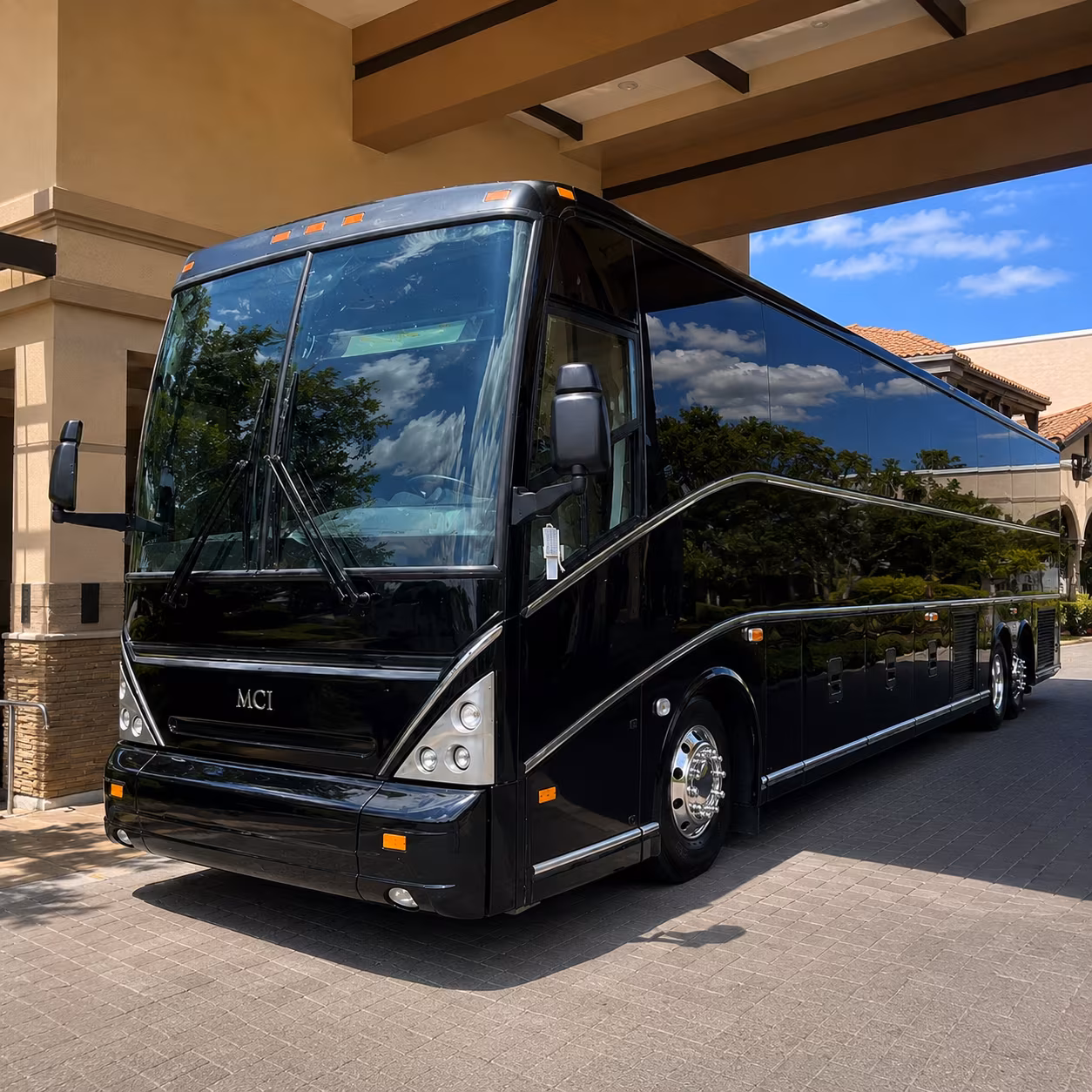 cranston charter bus rentals for airport transfers