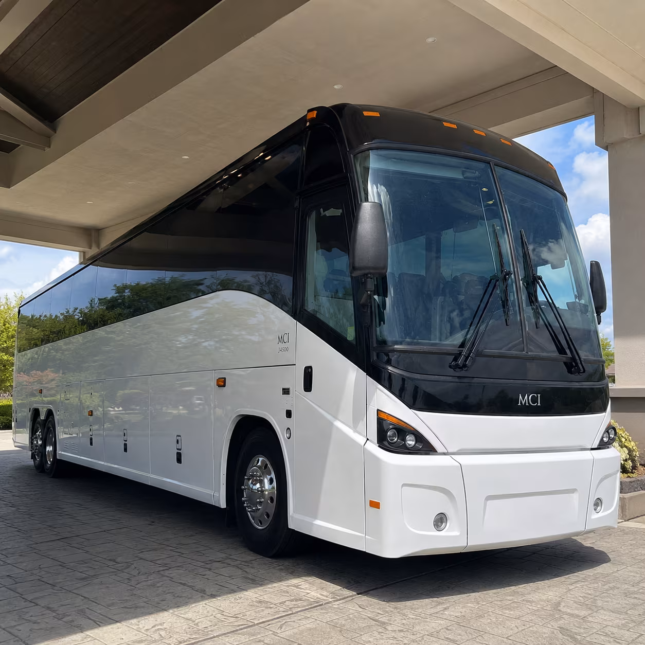 warwick book charter buses for government military groups in warwick