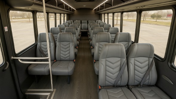 new bedford 28 passenger minibus